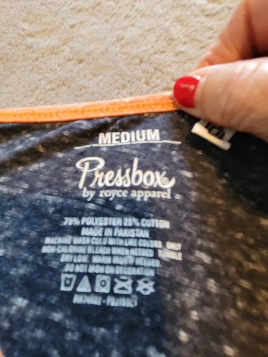 3 Ladies Auburn War Eagle Tees Various Brands Size S/M EUC College Sports Comfy - Picture 6 of 11